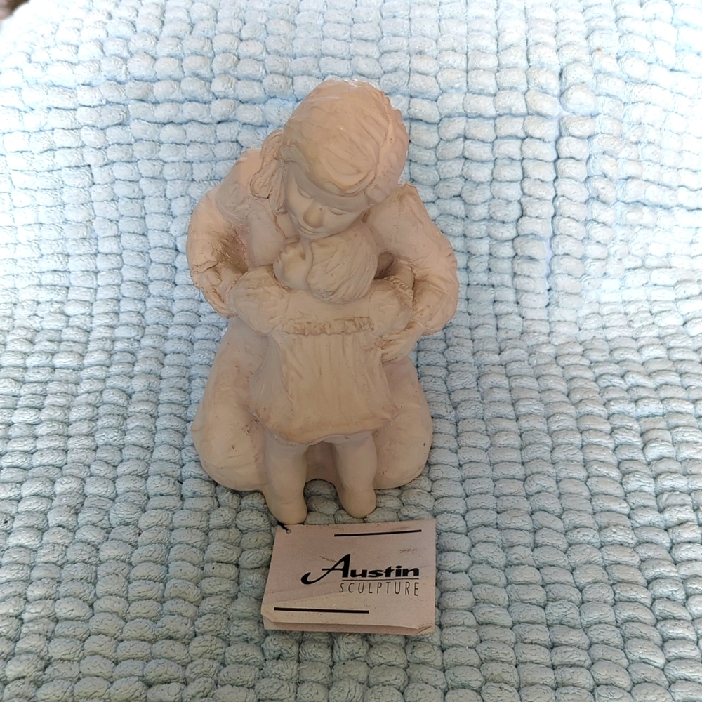 AUSTIN SCULPTURE | Vintage Mother's Day Collectible